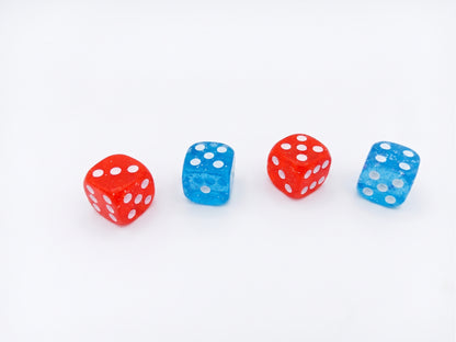 Transparent plastic dice - with glitter effect