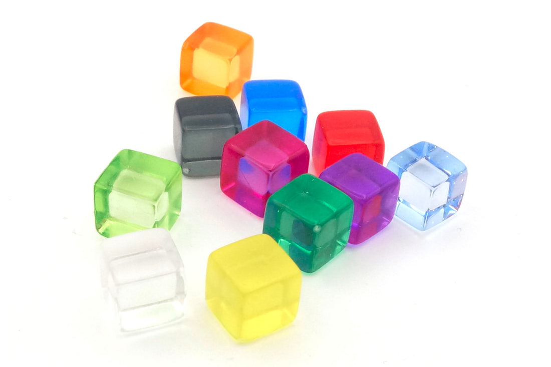 Transparent plastic dice 8mm
