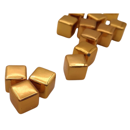 Plastic cubes