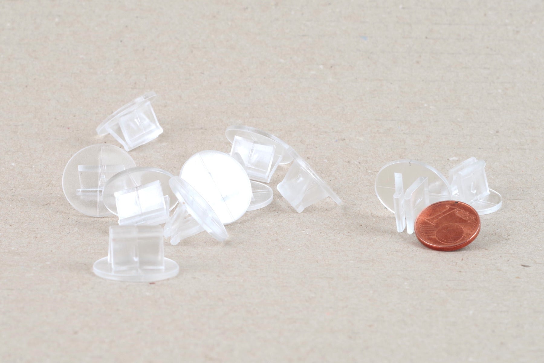 Plastic bases, card stands (transparent)