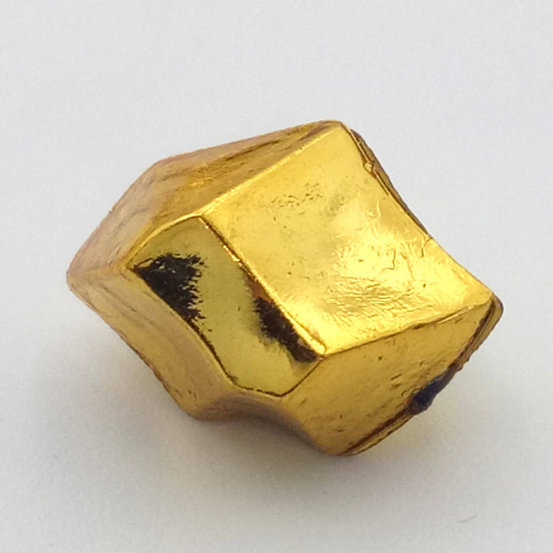 crystal gems in shining gold