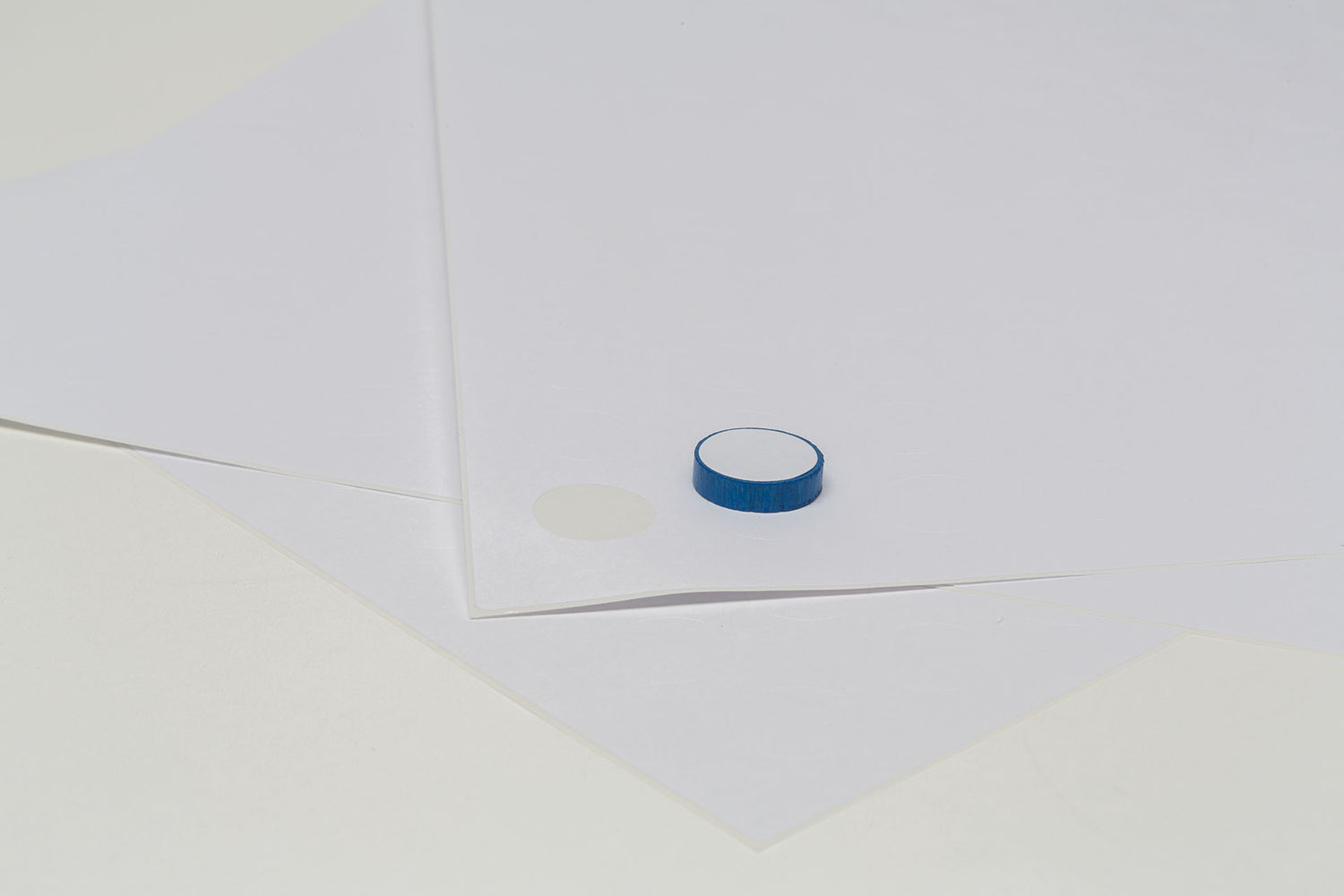 Labels for discs and cylinders 15 mm