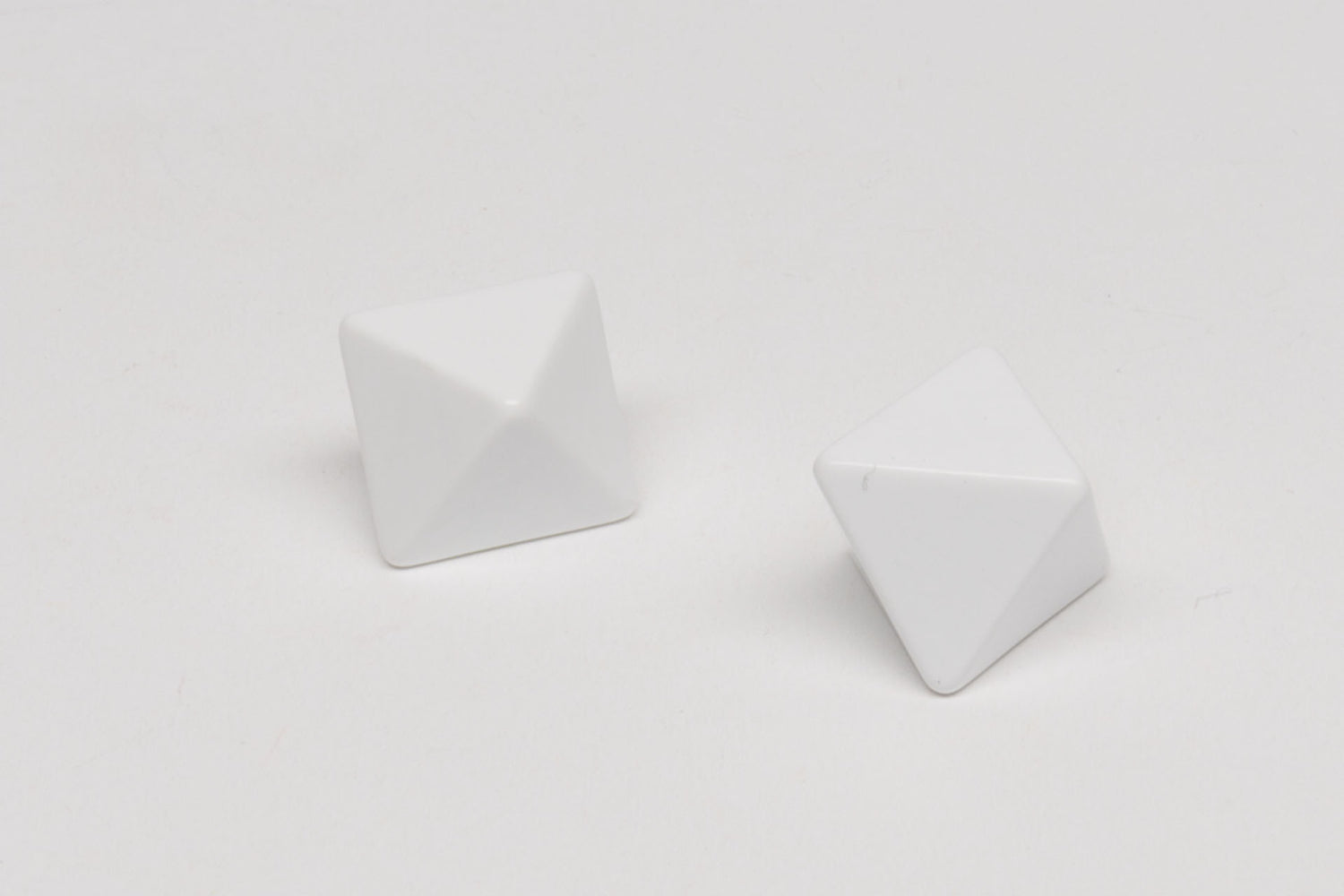 8-sided blank dice