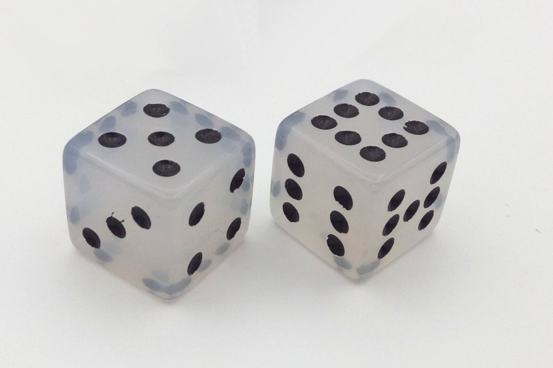 Plastic dice value 3-8
