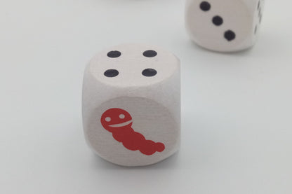 Worm dice