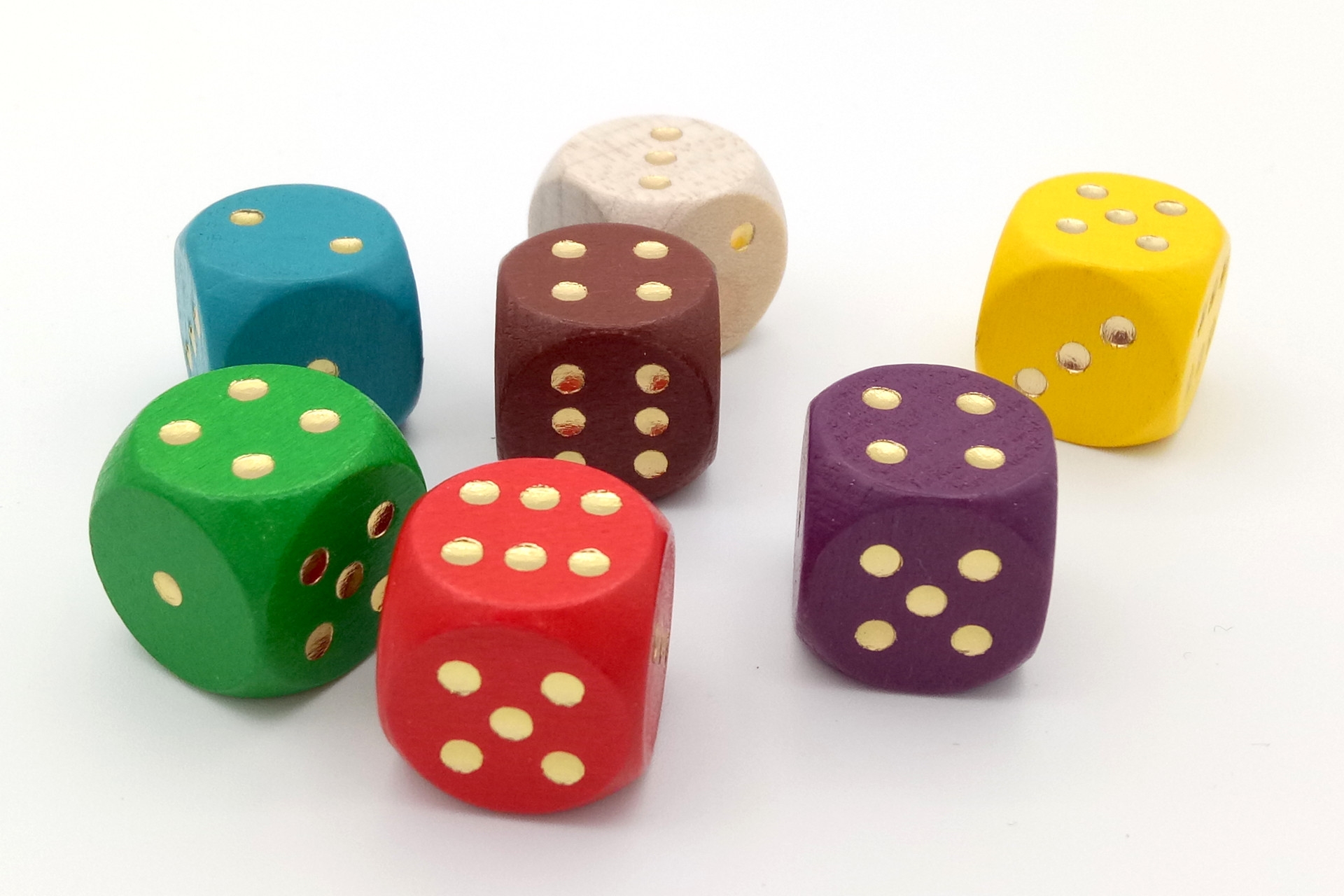 Wooden standard dice - golden dots